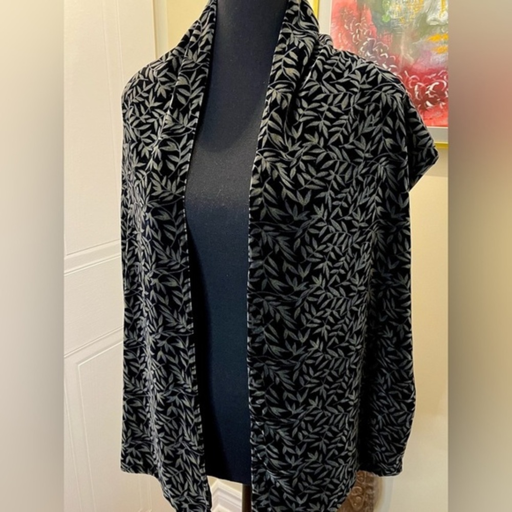 🆕🆒🍃🖤 Adini black silk blend velvet shawl/scarf w/willow silvery grey pattern